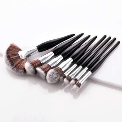 Factory Supply Wholesale Makeup Wood Handle 8 Pieces Per Set Makeup Brush Kit